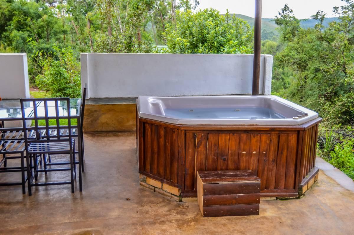 Spa ou piscine : comment aménager son extérieur ?
